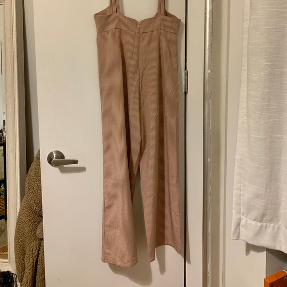 Suspender Jumpsuit - Picture 2 of 3